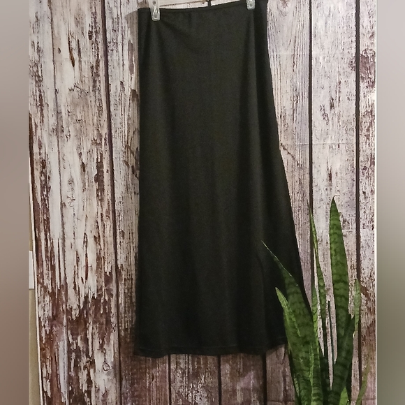 Black maxi skirt with side split sz lg - Picture 4 of 8